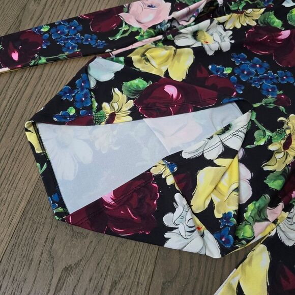 Essentiel Antwerp Ali High Neck Turtleneck Long Sleeve Jersey Top in Floral - Picture 12 of 13